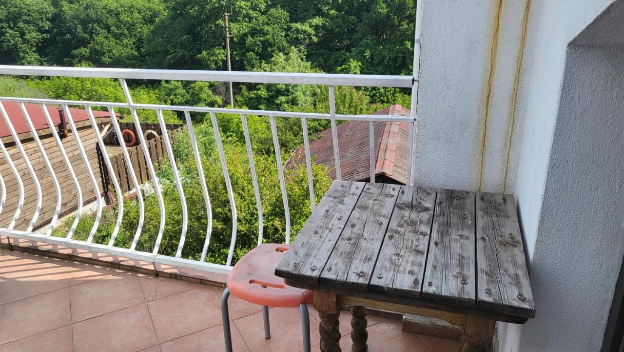 Guest House Fanny Sinemoretz Bagian luar foto