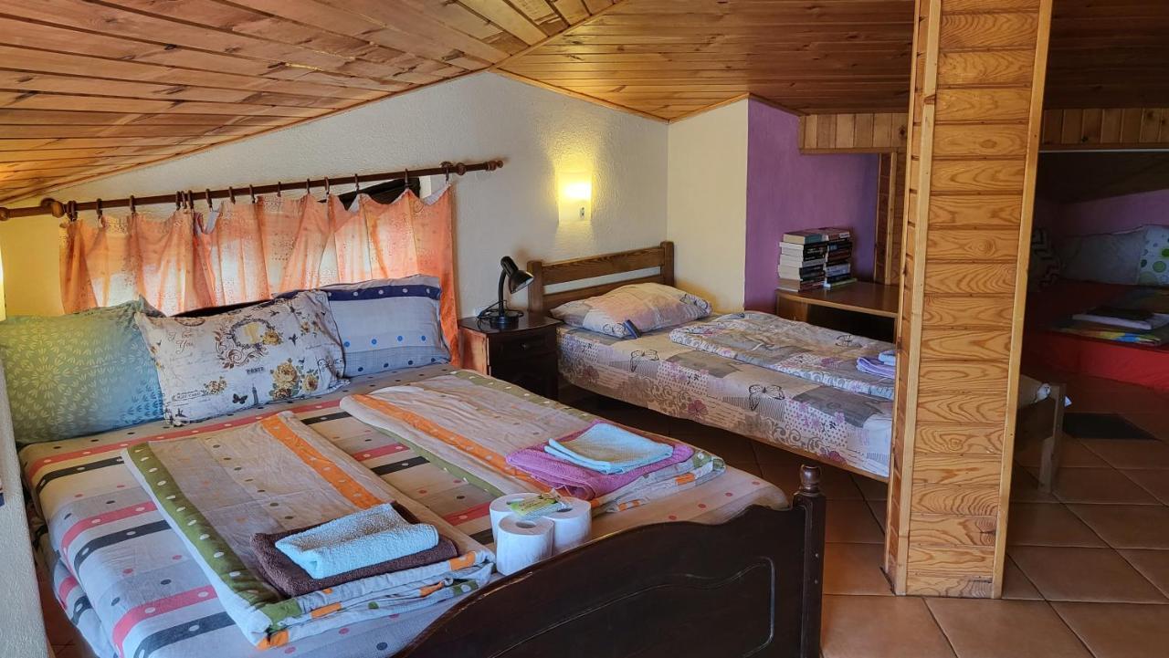 Guest House Fanny Sinemoretz Bagian luar foto