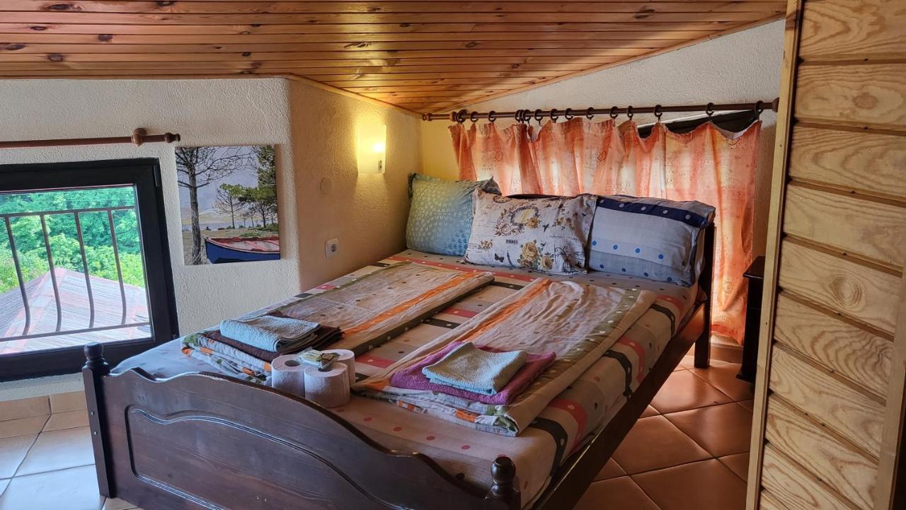 Guest House Fanny Sinemoretz Bagian luar foto