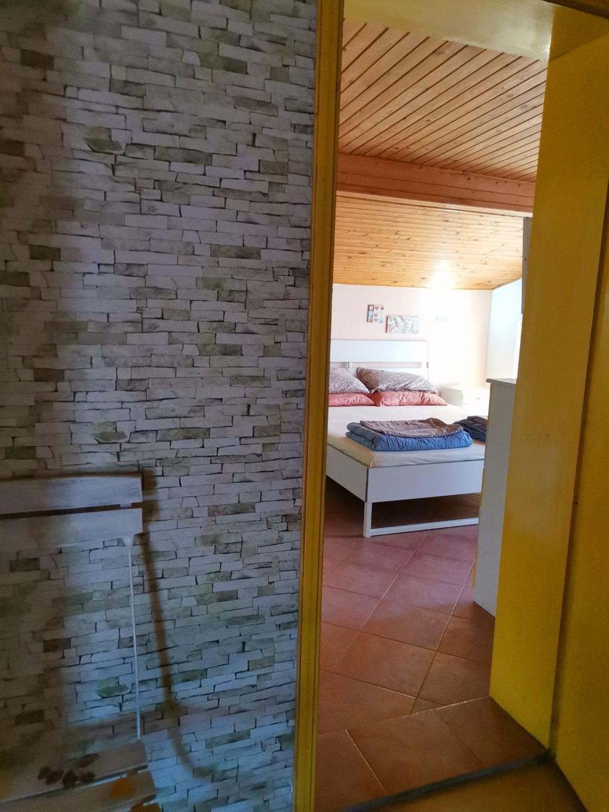 Guest House Fanny Sinemoretz Bagian luar foto