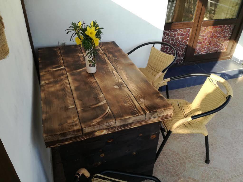 Guest House Fanny Sinemoretz Bagian luar foto